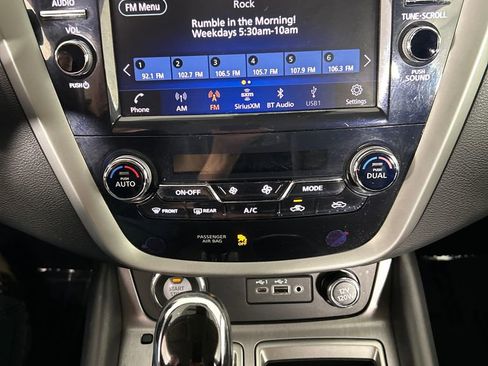 Used 2021 Nissan Murano SV AWD/4WD image 14