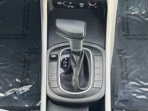 Used 2025 Hyundai Kona SEL image 37