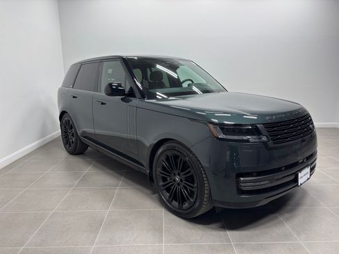Used 2024 Land Rover Range Rover SE AWD/4WD image 5