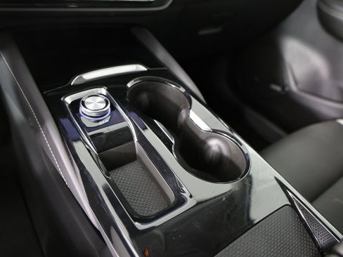 Certified 2025 Buick Envision Sport Touring image 21