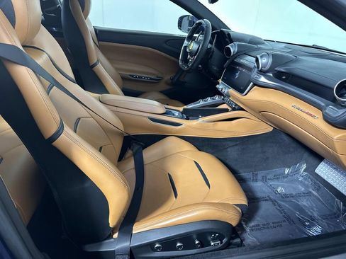 Used 2018 Ferrari GTC4Lusso T image 36