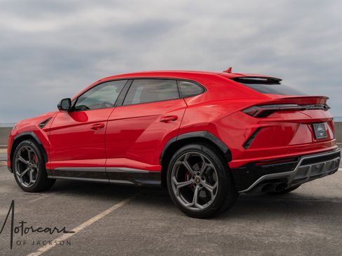 Used 2019 Lamborghini Urus AWD/4WD image 5