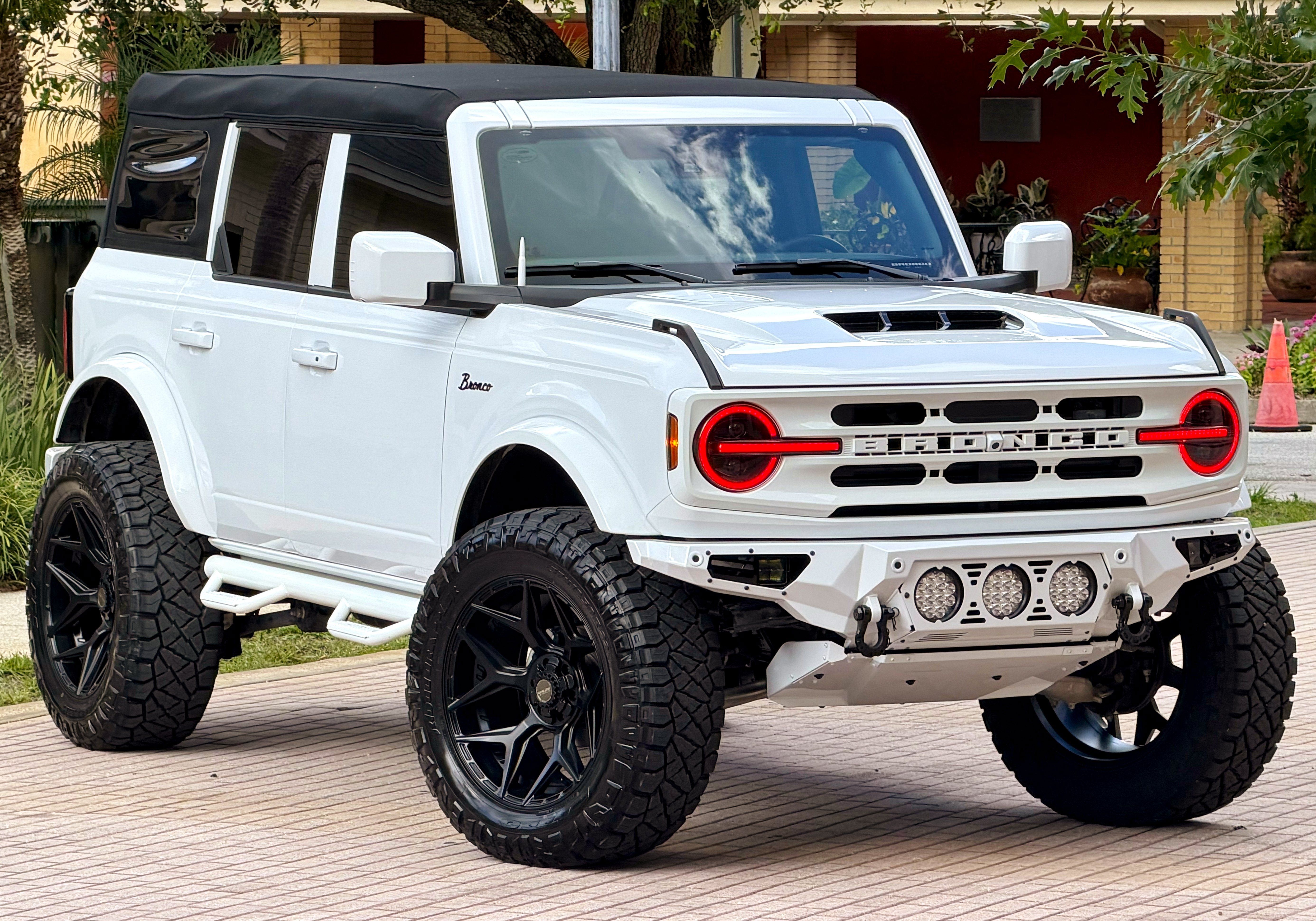 Used 2026 Ford Bronco Outer Banks AWD/4WD image 12