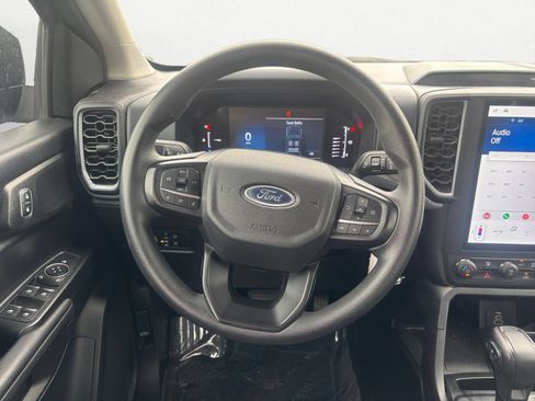 Used 2025 Ford Ranger XL RWD image 9