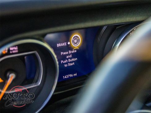 Used 2021 Jeep Gladiator Overland image 25