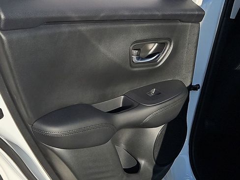New 2026 Honda HR-V LX image 15