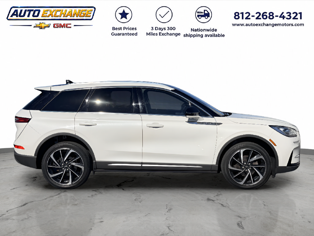 Used 2023 Lincoln Corsair Reserve w/ Equipment Group 201A AWD/4WD image 2