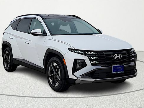 Certified 2025 Hyundai Tucson SEL image 1