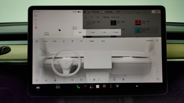 Used 2024 Tesla Model Y 2WD image 65