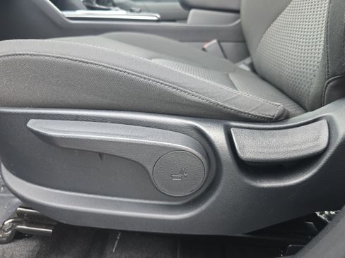 Used 2023 Kia Sportage LX AWD/4WD image 13