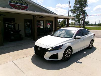 Used 2023 Nissan Altima 2.5 SV