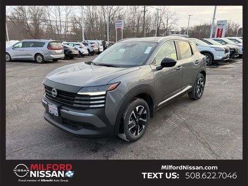 New 2026 Nissan Kicks SV w/ SV Premium Package AWD/4WD image 1