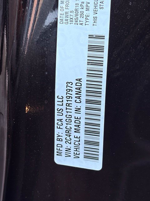 Used 2026 Chrysler Pacifica Limited FWD image 21