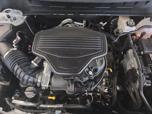 Certified 2025 Cadillac XT6 Premium Luxury w/ Technology Package AWD/4WD image 34
