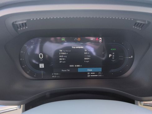 New 2025 Volvo XC60 T8 Plus w/ Protection Package Premier image 17