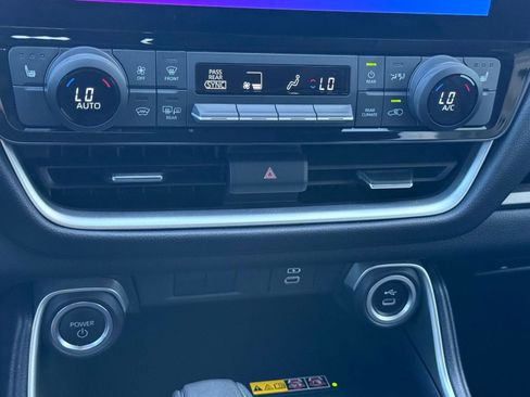 Certified 2024 Toyota Grand Highlander XLE image 20