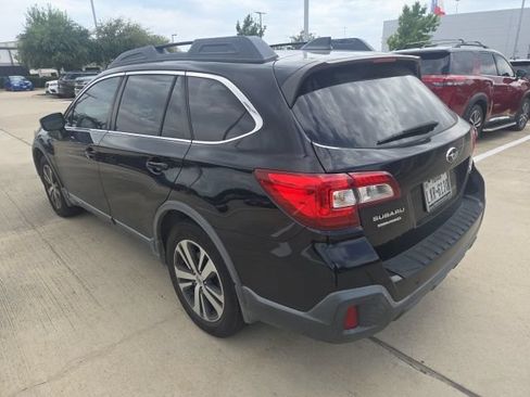 Used 2018 Subaru Outback 3.6R Limited AWD/4WD image 4