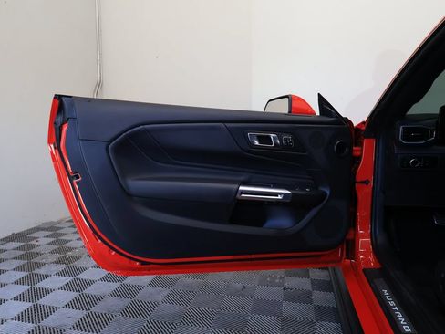 Used 2025 Ford Mustang GT Premium w/ GT Performance Package RWD image 15