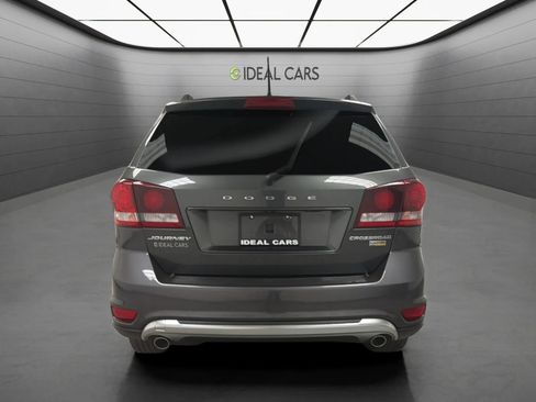 Used 2019 Dodge Journey Crossroad FWD image 6