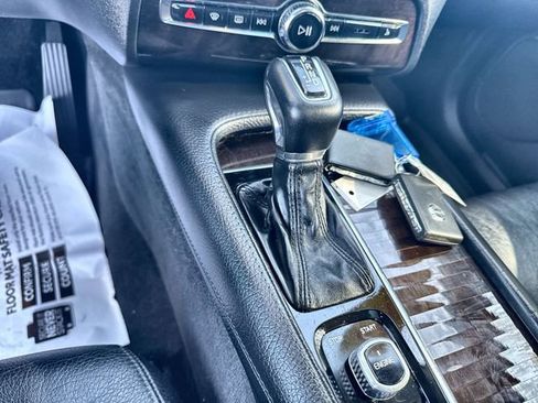 Used 2016 Volvo XC90 T6 Momentum w/ Momentum Plus Package image 27