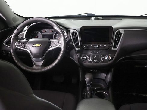 Used 2023 Chevrolet Malibu LS FWD image 27
