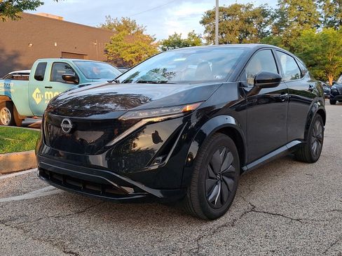 Certified 2024 Nissan Ariya AWD image 3