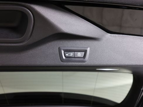 Used 2020 BMW X5 xDrive50i w/ Executive Package AWD/4WD image 47