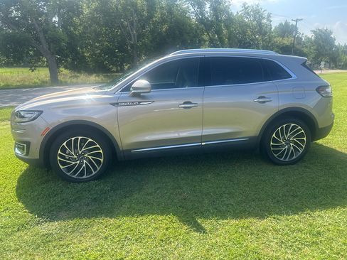 Used 2020 Lincoln Nautilus Reserve w/ Equipment Group 201A FWD image 8
