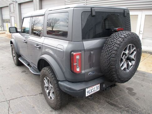 Used 2023 Ford Bronco Badlands AWD/4WD image 3