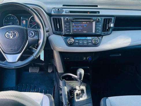 Used 2016 Toyota RAV4 XLE image 10