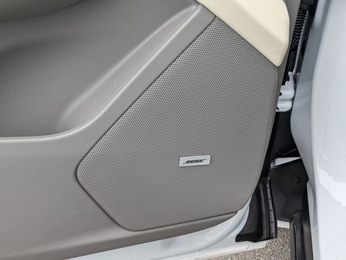 Used 2024 Cadillac XT6 Premium Luxury w/ LPO, Floor Liner Package AWD/4WD image 24