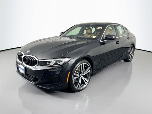 Certified 2024 BMW 330i xDrive Sedan w/ Convenience Package image 2