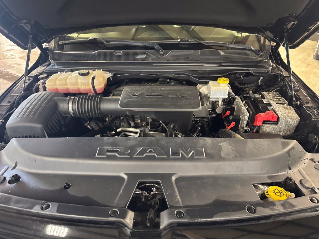 Used 2019 RAM 1500 Big Horn AWD/4WD image 10