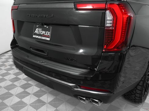 Used 2026 GMC Yukon XL Denali Ultimate AWD/4WD image 42