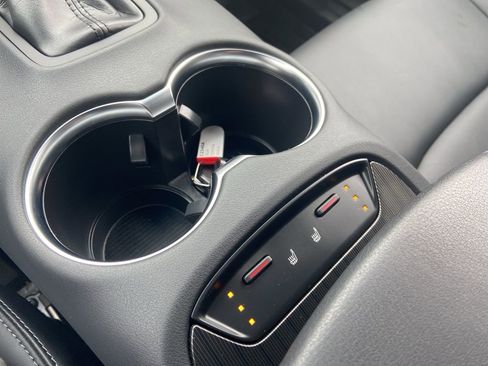 Certified 2024 Toyota Venza Nightshade image 19