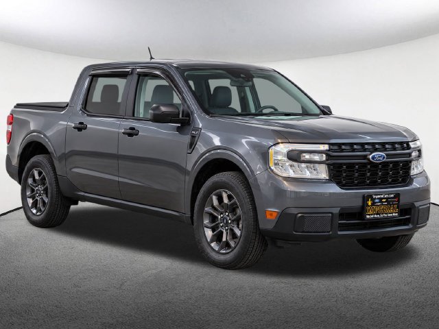 Used 2024 Ford Maverick XLT FWD image 2