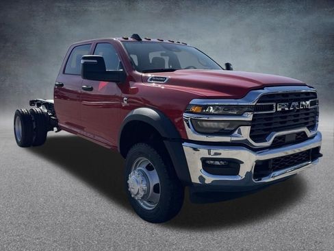 New 2026 RAM 5500 Tradesman w/ Chrome Appearance Group image 2