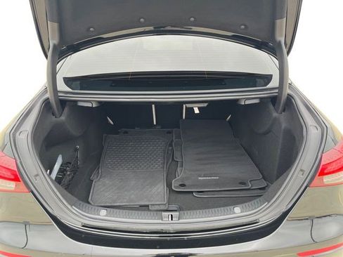 Used 2023 Mercedes-Benz E 350 Sedan image 21