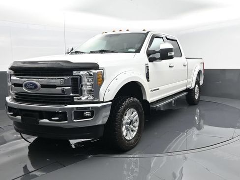 Used 2019 Ford F350 XLT w/ XLT Premium Package AWD/4WD image 21