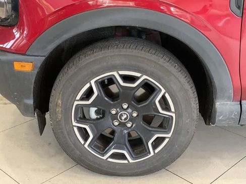 Used 2025 Ford Bronco Sport Outer Banks w/ Outer Banks Tech Package+ AWD/4WD image 13