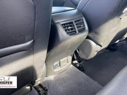 Used 2024 Chevrolet Malibu LT image 32