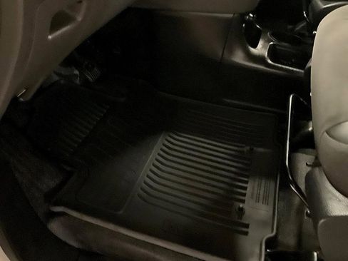 Used 2018 Nissan NV200 S w/ Back Door Glass Package image 17