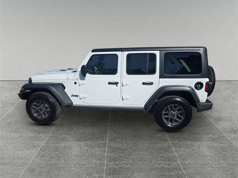 Used 2024 Jeep Wrangler Sport S image 6