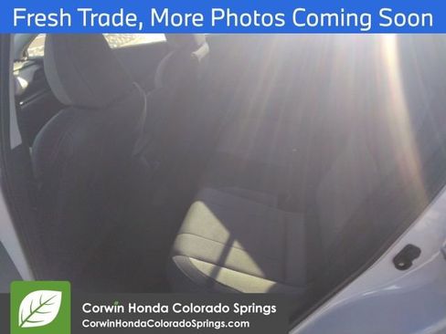 Used 2024 Subaru Crosstrek 2.0i Premium image 8