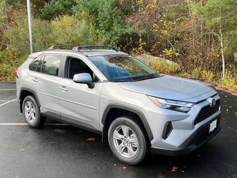 New 2025 Toyota RAV4 XLE w/ Convenience Package image 7