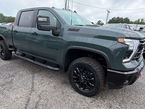 New 2026 Chevrolet Silverado 3500 LTZ w/ LTZ Plus Package AWD/4WD image 7