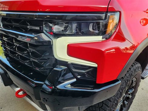 Used 2026 Chevrolet Silverado 1500 ZR2 AWD/4WD image 7