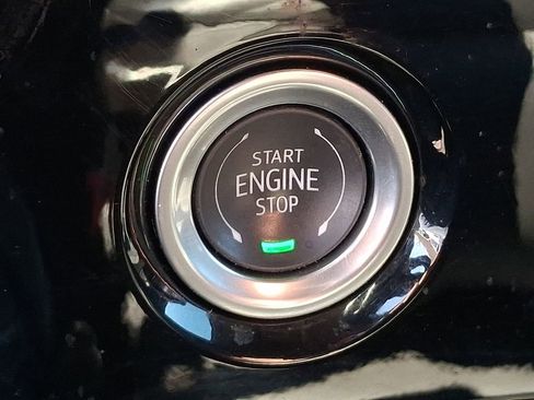 Used 2024 GMC Sierra 1500 SLT AWD/4WD image 25