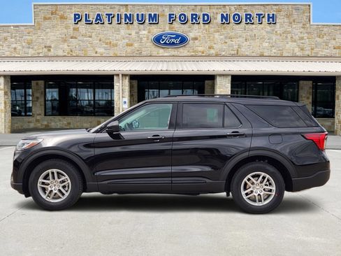 New 2026 Ford Explorer Active w/ Active Comfort Package RWD image 3