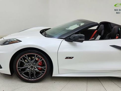 Used 2023 Chevrolet Corvette Stingray Premium Conv RWD image 6